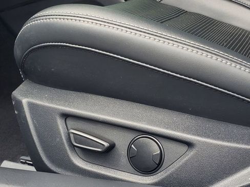 Used 2025 Ford Mustang GT Premium w/ GT Performance Package RWD image 8