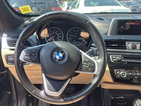 Used 2017 BMW X1 sDrive28i FWD image 12