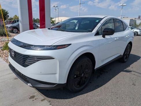 New 2025 Nissan Murano SV image 2