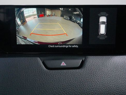 Used 2024 MAZDA CX-90 Plug-In Hybrid w/ Premium Pkg AWD/4WD image 20