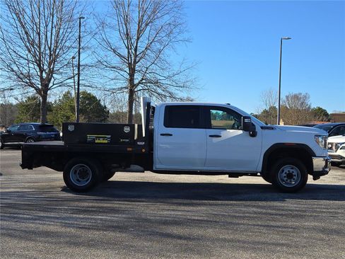 Used 2022 GMC Sierra 3500 Pro w/ Convenience Package RWD image 7