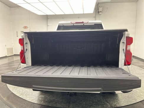 Certified 2026 Chevrolet Silverado 1500 RST w/ Redline Edition AWD/4WD image 33