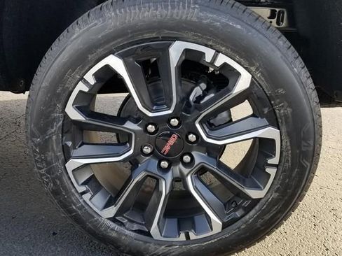 New 2026 GMC Canyon Denali image 21