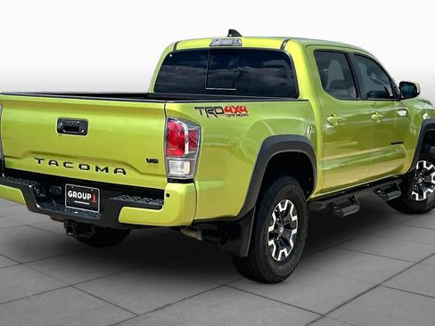Used 2023 Toyota Tacoma TRD Off-Road w/ Technology Package AWD/4WD image 13