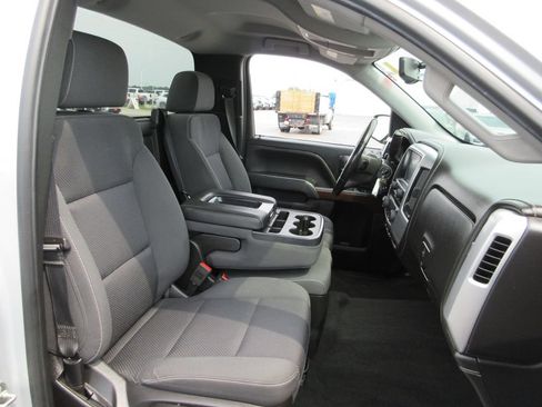Used 2018 GMC Sierra 1500 SLE AWD/4WD image 18
