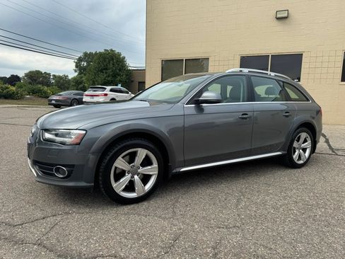 Used 2013 Audi A4 Prestige w/ Prestige Pkg AWD/4WD image 4