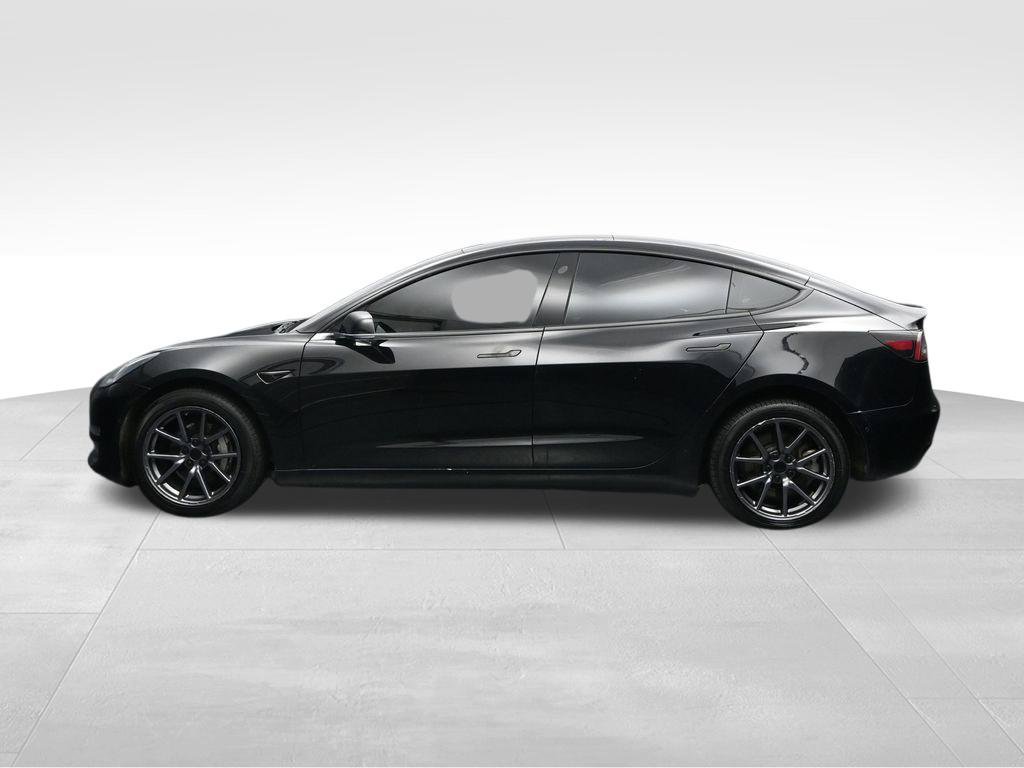 Used 2020 Tesla Model 3 Standard Range RWD image 2