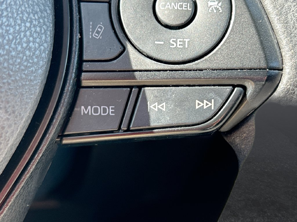 Used 2023 Toyota RAV4 XLE w/ Convenience Package AWD/4WD image 17