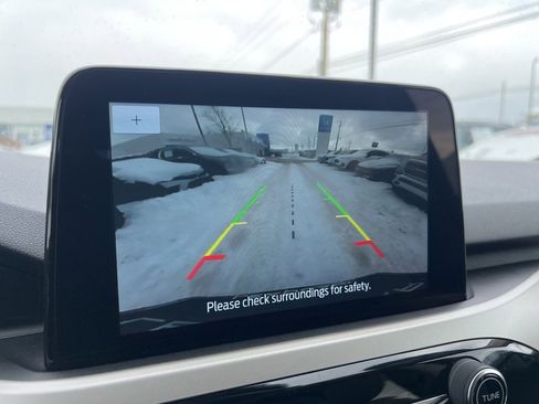 Used 2020 Ford Escape SE image 13