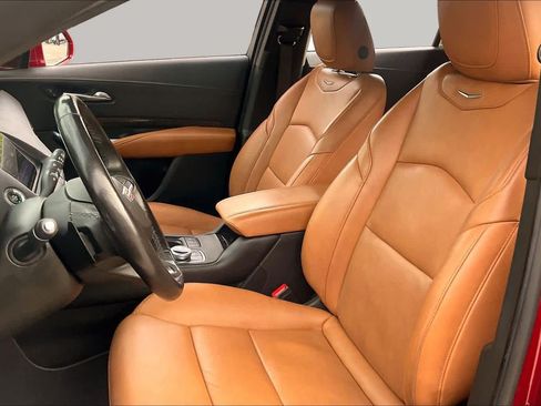 Used 2020 Cadillac XT4 Premium Luxury FWD image 8
