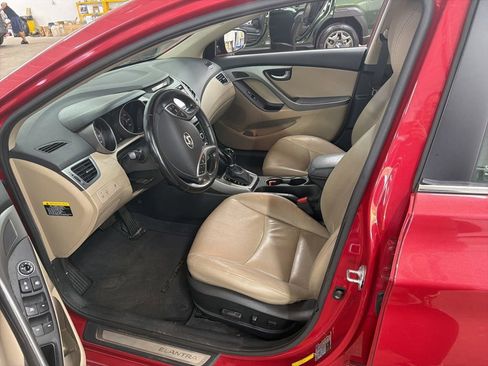 Used 2015 Hyundai Elantra Limited image 4