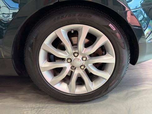 Used 2017 Land Rover Range Rover Sport HSE image 27