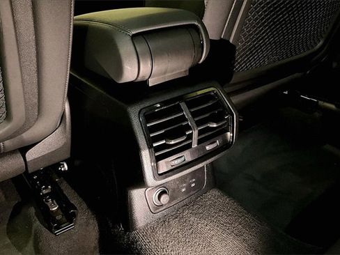 Used 2024 Audi Q3 2.0T Premium Plus image 24