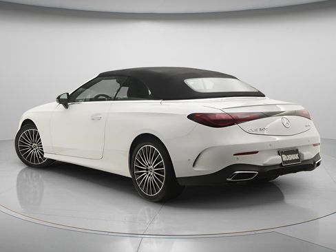 New 2026 Mercedes-Benz CLE 300 4MATIC Cabriolet image 2