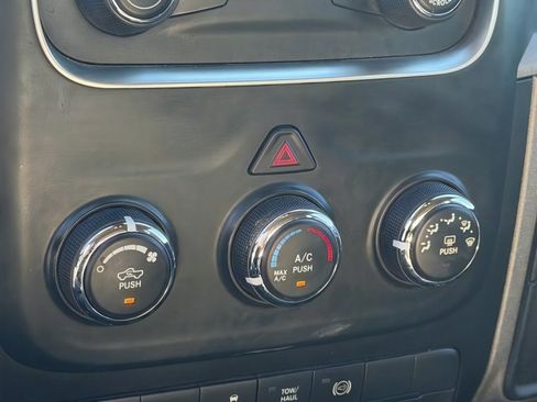 Used 2015 RAM 3500 Tradesman w/ Chrome Appearance Group image 25