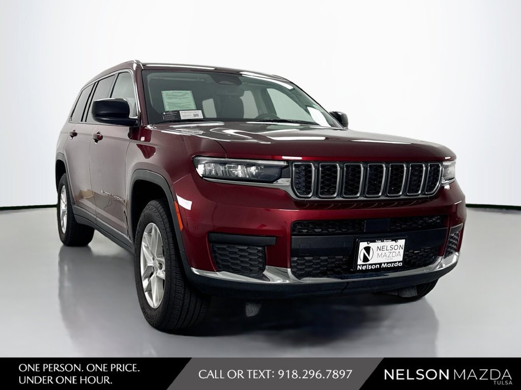 Used 2023 Jeep Grand Cherokee L Laredo AWD/4WD image 3
