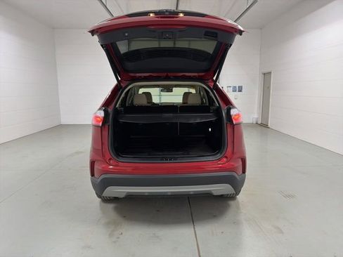 Used 2024 Ford Edge SEL w/ Convenience Package AWD/4WD image 8