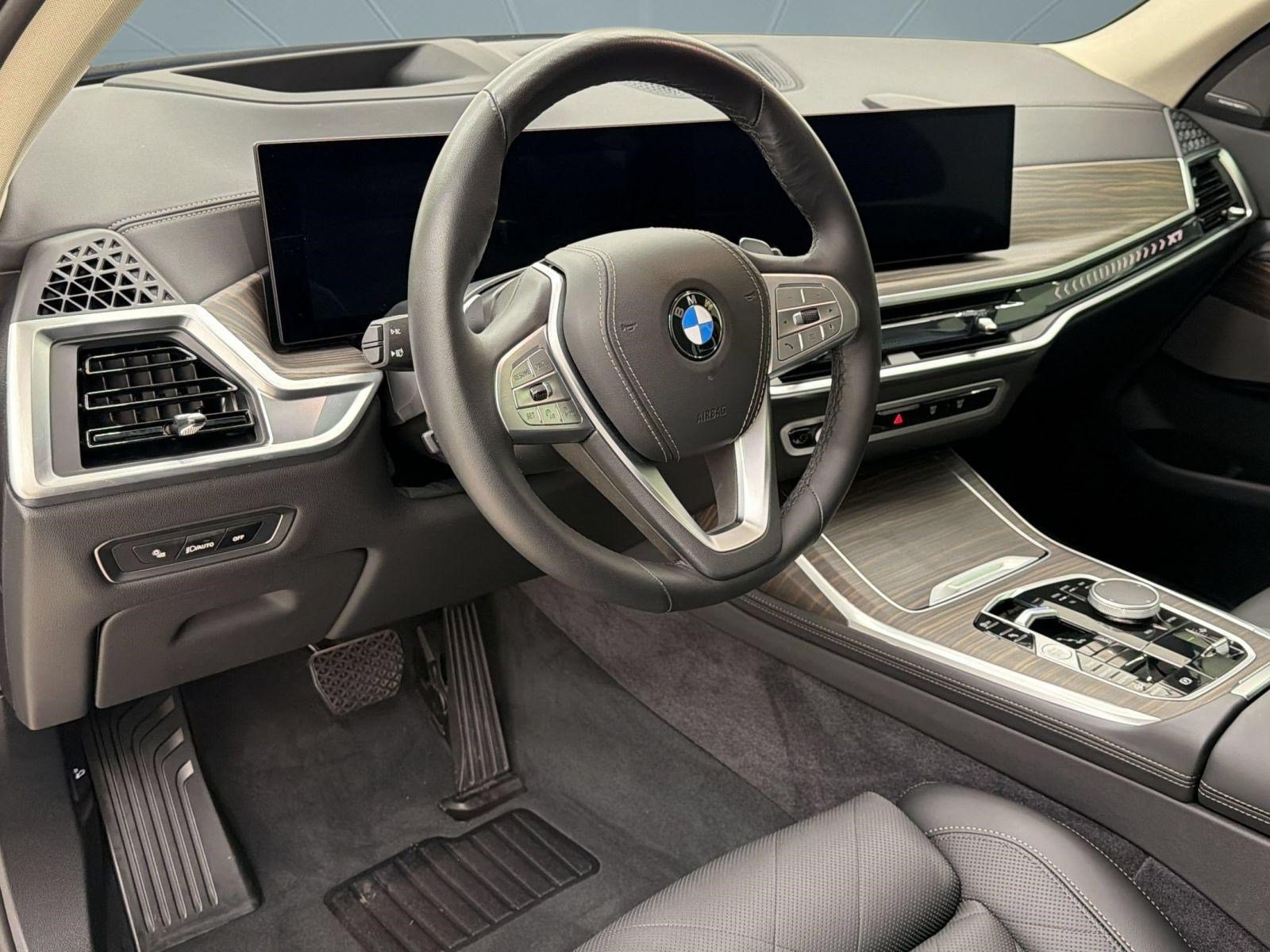 Certified 2026 BMW X7 xDrive40i AWD/4WD image 4