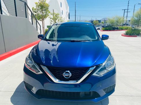 Used 2019 Nissan Sentra SV FWD image 3