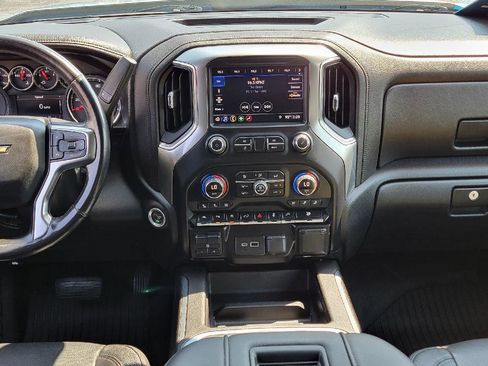 Used 2019 Chevrolet Silverado 1500 LTZ w/ LTZ Plus Package image 4