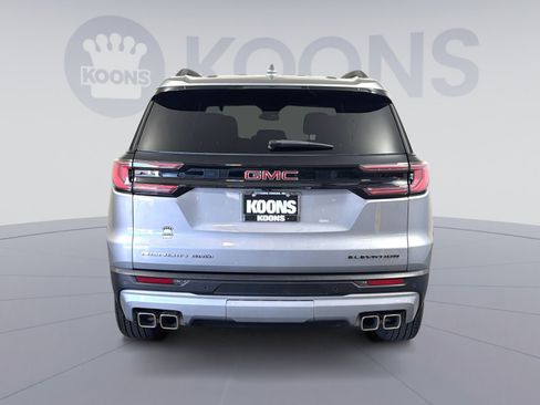 Used 2025 GMC Acadia Elevation image 5