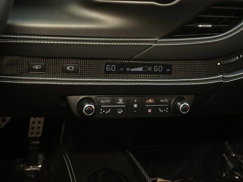 Used 2022 Ferrari F8 Tributo image 18