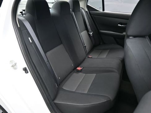 Used 2023 Nissan Sentra SV image 41