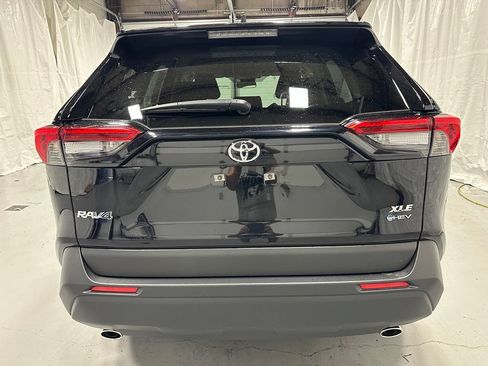 Used 2025 Toyota RAV4 XLE AWD/4WD image 6
