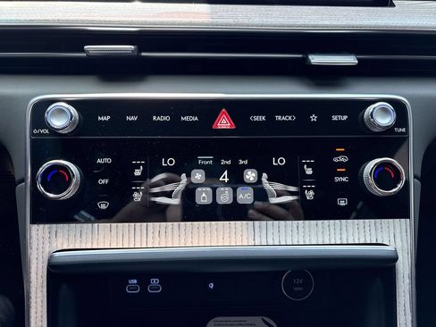 New 2026 Genesis GV80 3.5T Prestige AWD/4WD image 17