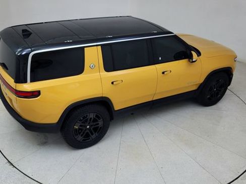 Used 2024 Rivian R1S Adventure image 85