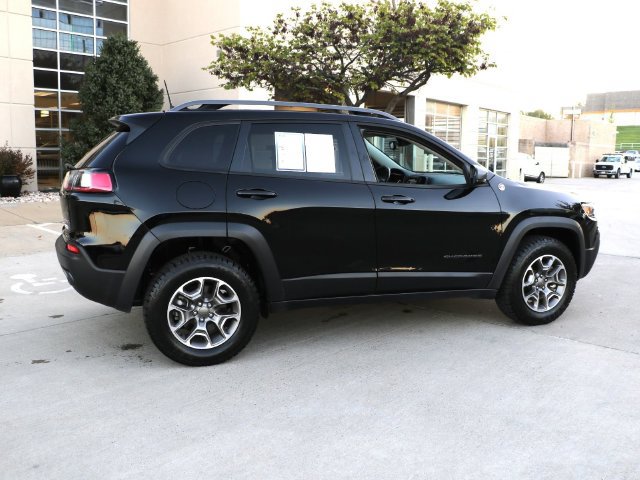 Used 2021 Jeep Cherokee Trailhawk AWD/4WD image 7