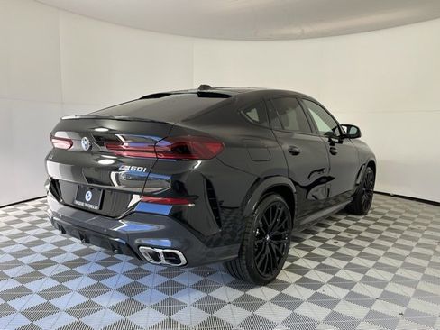 New 2026 BMW X6 M60i w/ Climate Comfort Package image 7