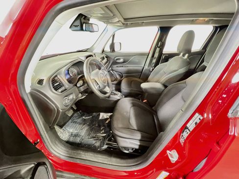 Used 2023 Jeep Renegade Altitude w/ Sun/Sound Group AWD/4WD image 21