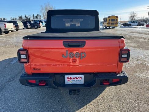 Used 2020 Jeep Gladiator Rubicon AWD/4WD image 6