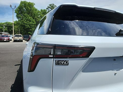 New 2026 Chevrolet Equinox RS FWD image 13