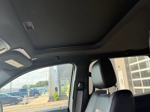 Used 2023 Dodge Durango GT RWD image 12