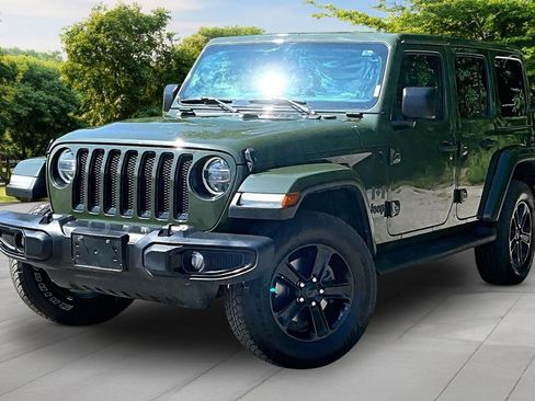 Used 2021 Jeep Wrangler Unlimited Sahara AWD/4WD image 11