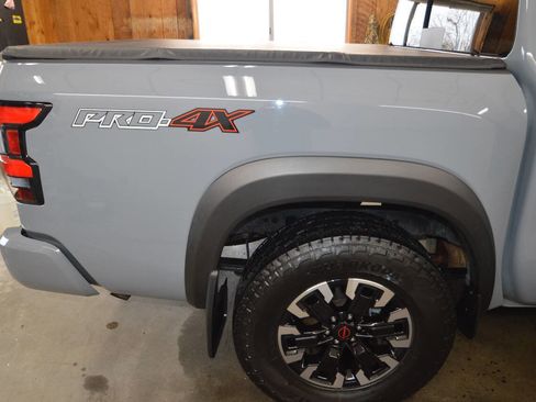 Used 2024 Nissan Frontier PRO-4X w/ Pro Convenience Package image 16