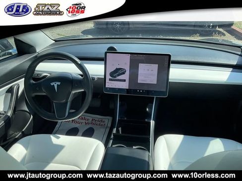 Used 2018 Tesla Model 3 Mid Range RWD image 16