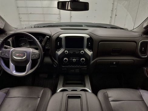 Used 2022 GMC Sierra 1500 SLT w/ SLT Premium Package image 13