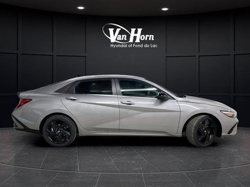 New 2026 Hyundai Elantra SEL Sport image 2