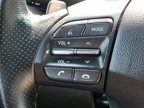Used 2020 Hyundai Veloster Turbo Ultimate FWD image 22