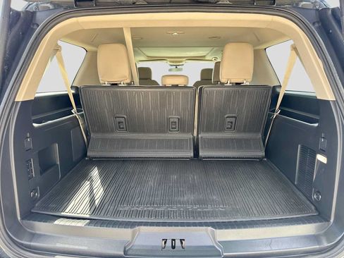 Used 2022 Ford Expedition Max Limited RWD image 16