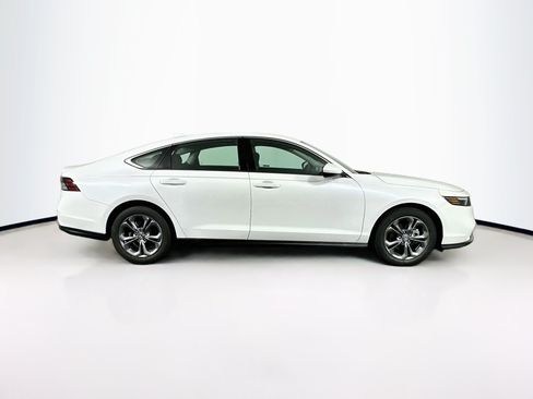 Used 2023 Honda Accord EX image 10