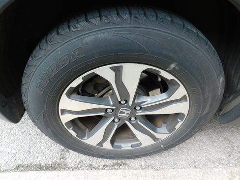 Used 2018 Honda CR-V LX image 7