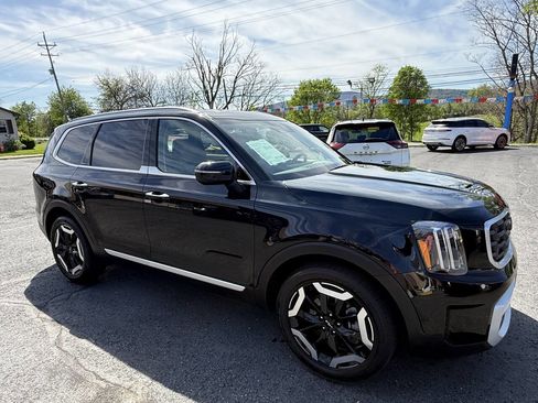 Used 2025 Kia Telluride S AWD/4WD image 3