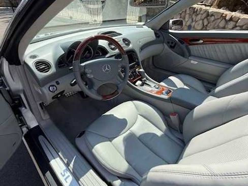 Used 2005 Mercedes-Benz SL 600 image 17