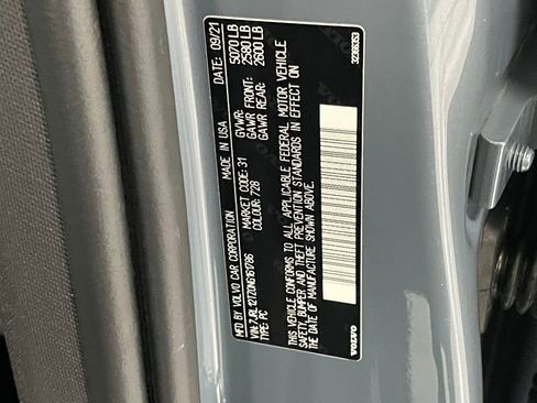 Used 2022 Volvo S60 B5 Momentum w/ Premium Package image 27