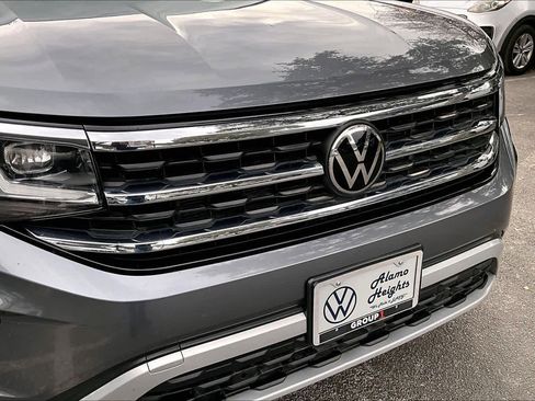 Certified 2023 Volkswagen Atlas SE image 32