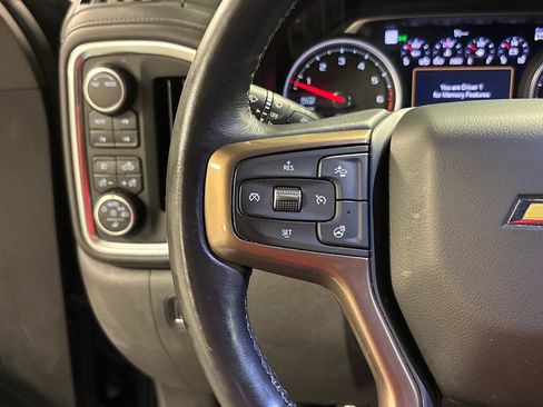 Used 2021 Chevrolet Silverado 1500 High Country w/ Technology Package AWD/4WD image 34